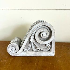 Mini corbel